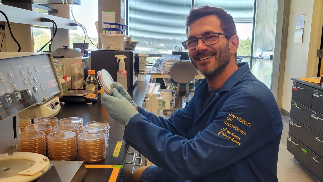 jesus fernandez bayo uc davis biological agricultural engineering lab safety award