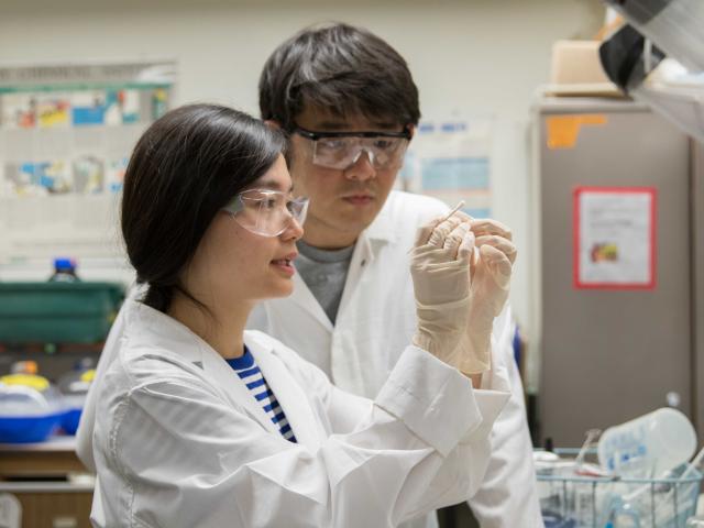 Students working in Biological and Agricultural Engineering Chemistry Lab UC Davis